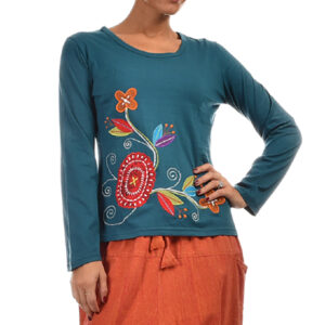 Haut fleurs brodées